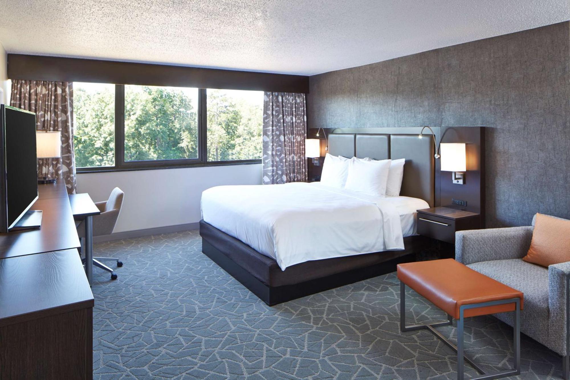 Doubletree By Hilton Atlanta Perimeter Dunwoody Hotel Exterior photo