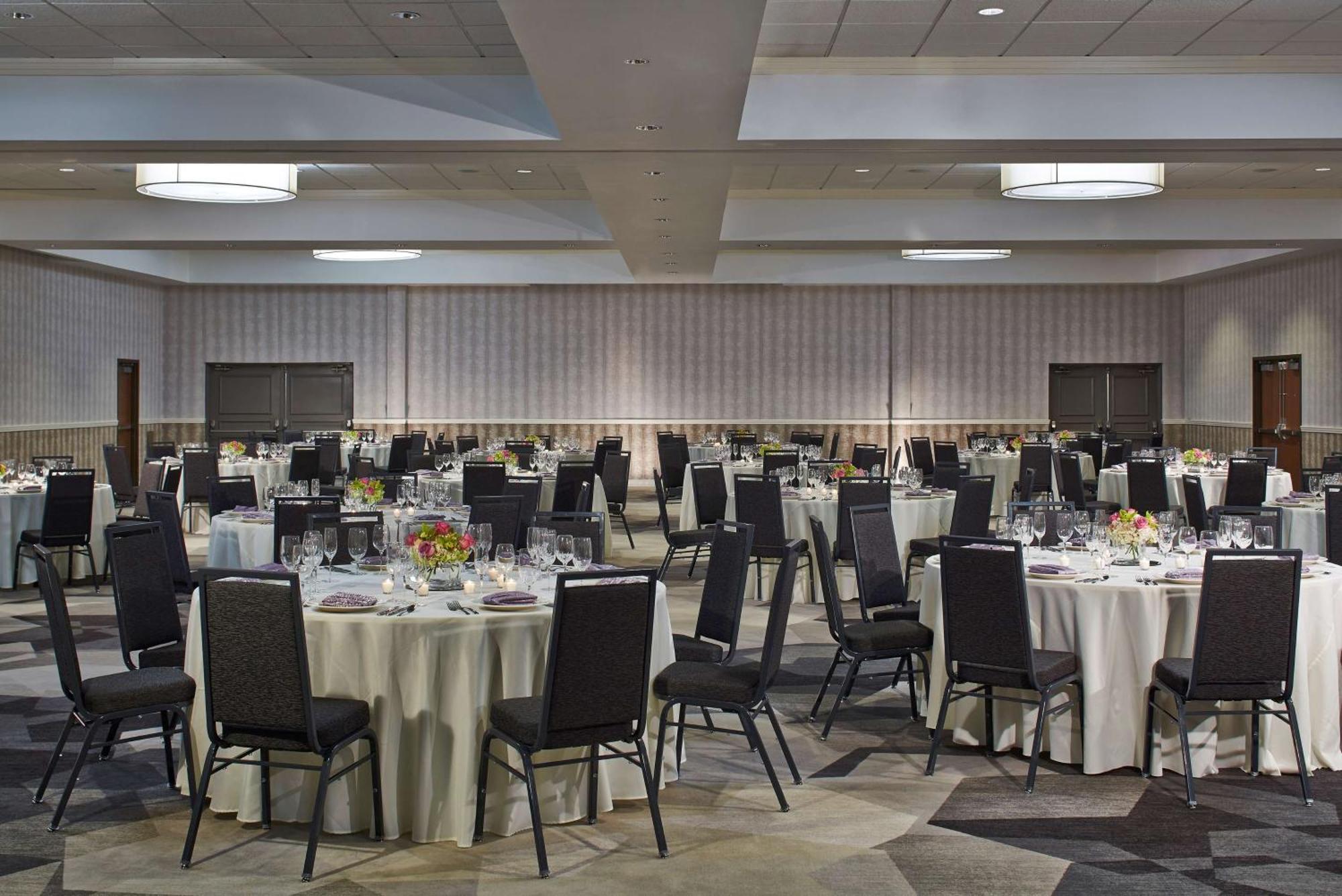 Doubletree By Hilton Atlanta Perimeter Dunwoody Hotel Exterior photo