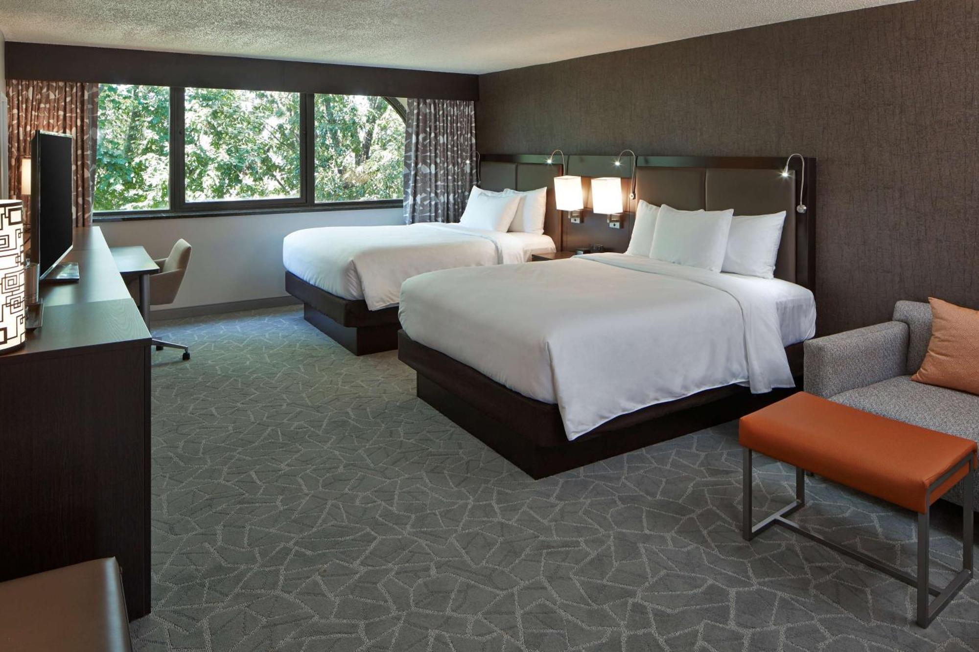 Doubletree By Hilton Atlanta Perimeter Dunwoody Hotel Exterior photo
